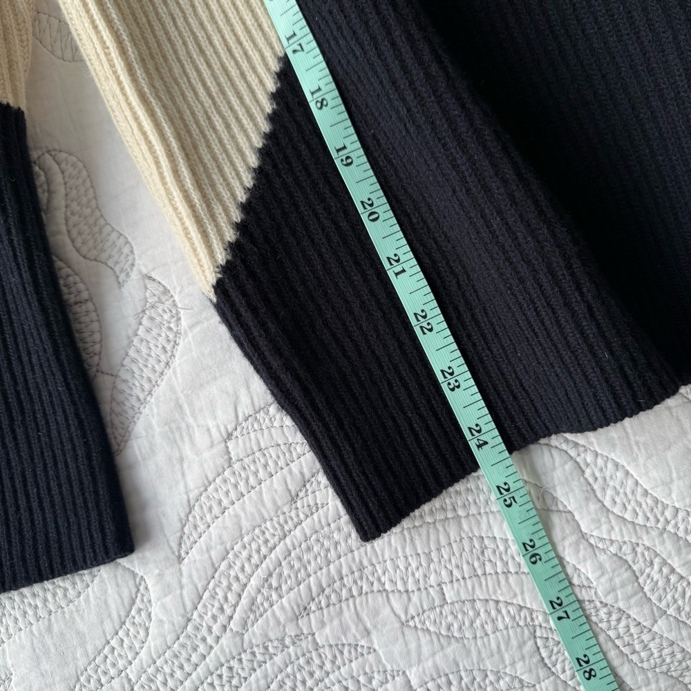Reiss - Lizzie Cashmere & Wool Blend Sweater - Ivory and Navy - Picture 14 of 14